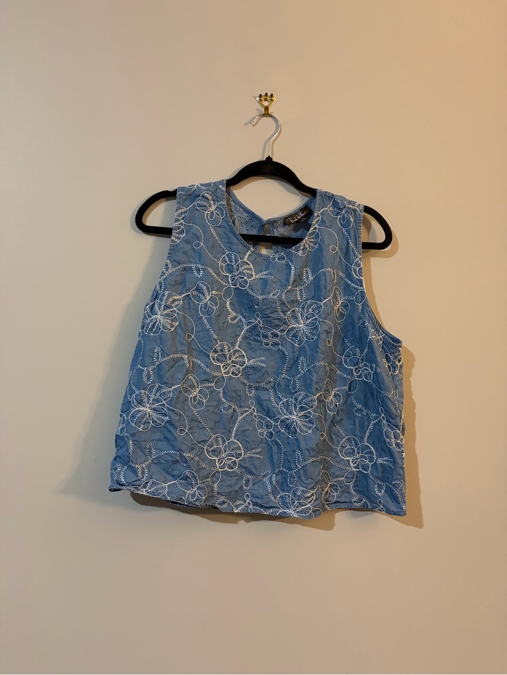 Nicole Miller Light Blue Floral Embroidered Tank
